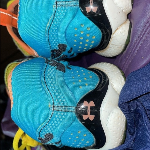 Orange and Green Sneakers!! Under armor toxic six posion dart frog - Picture 7 of 7